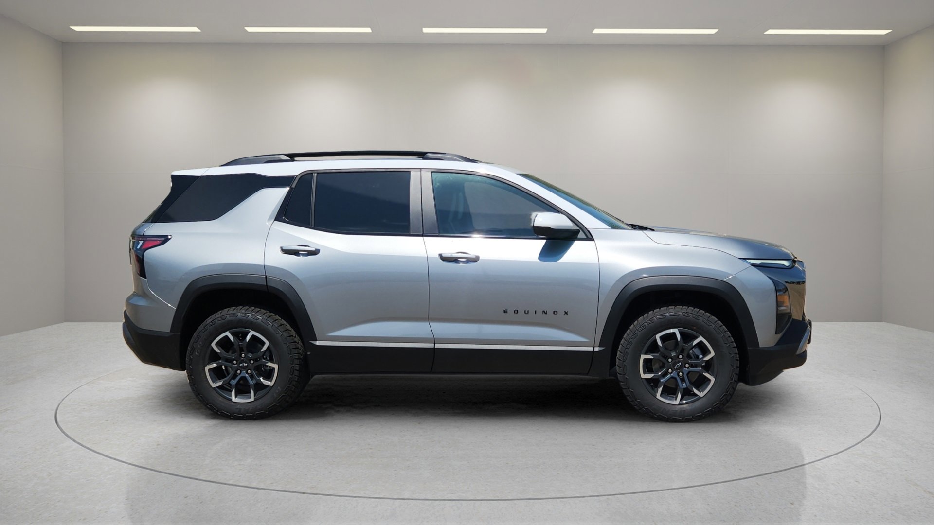 2026 Chevrolet Equinox ACTIV photo 2