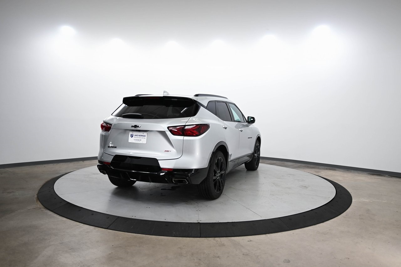 2022 Chevrolet Blazer RS photo 3