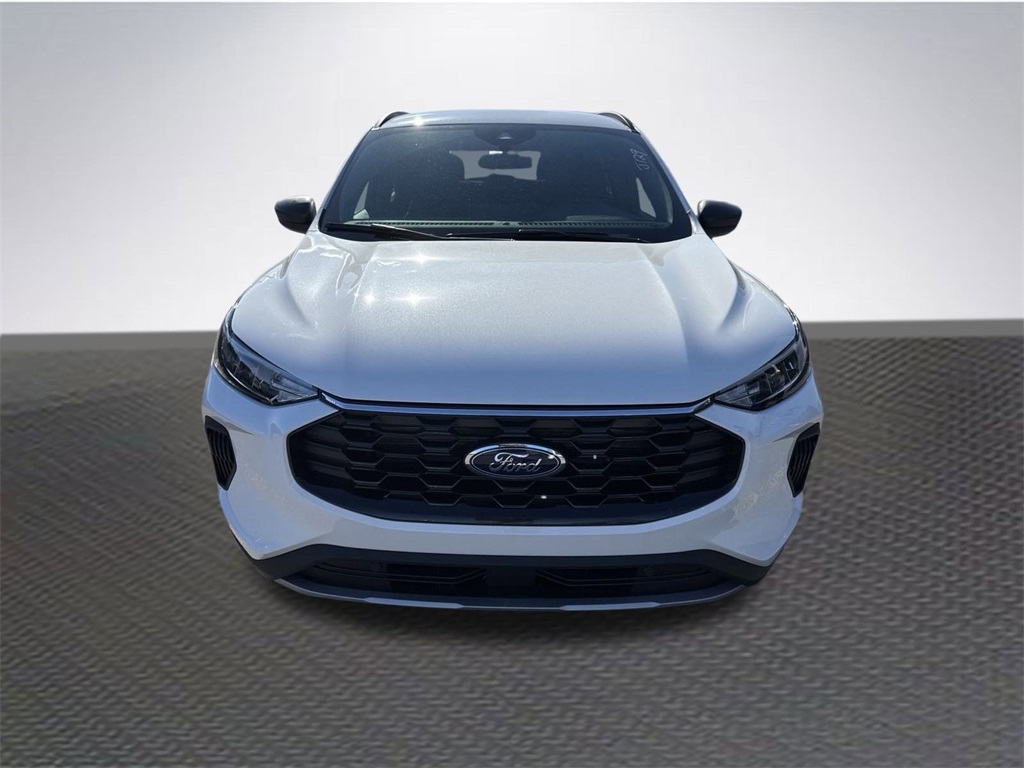 2025 Ford Escape ST-Line photo 2