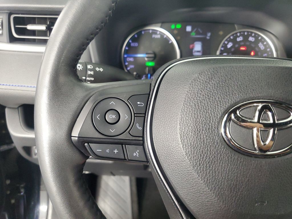 2022 Toyota RAV4 Hybrid SE photo 21