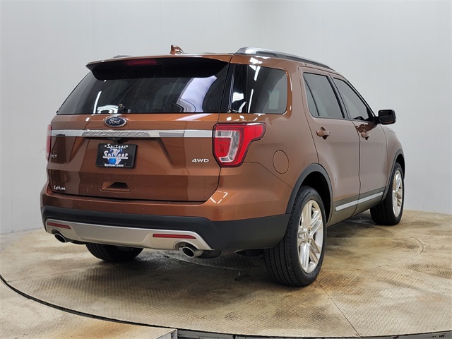 2017 Ford Explorer XLT photo 3