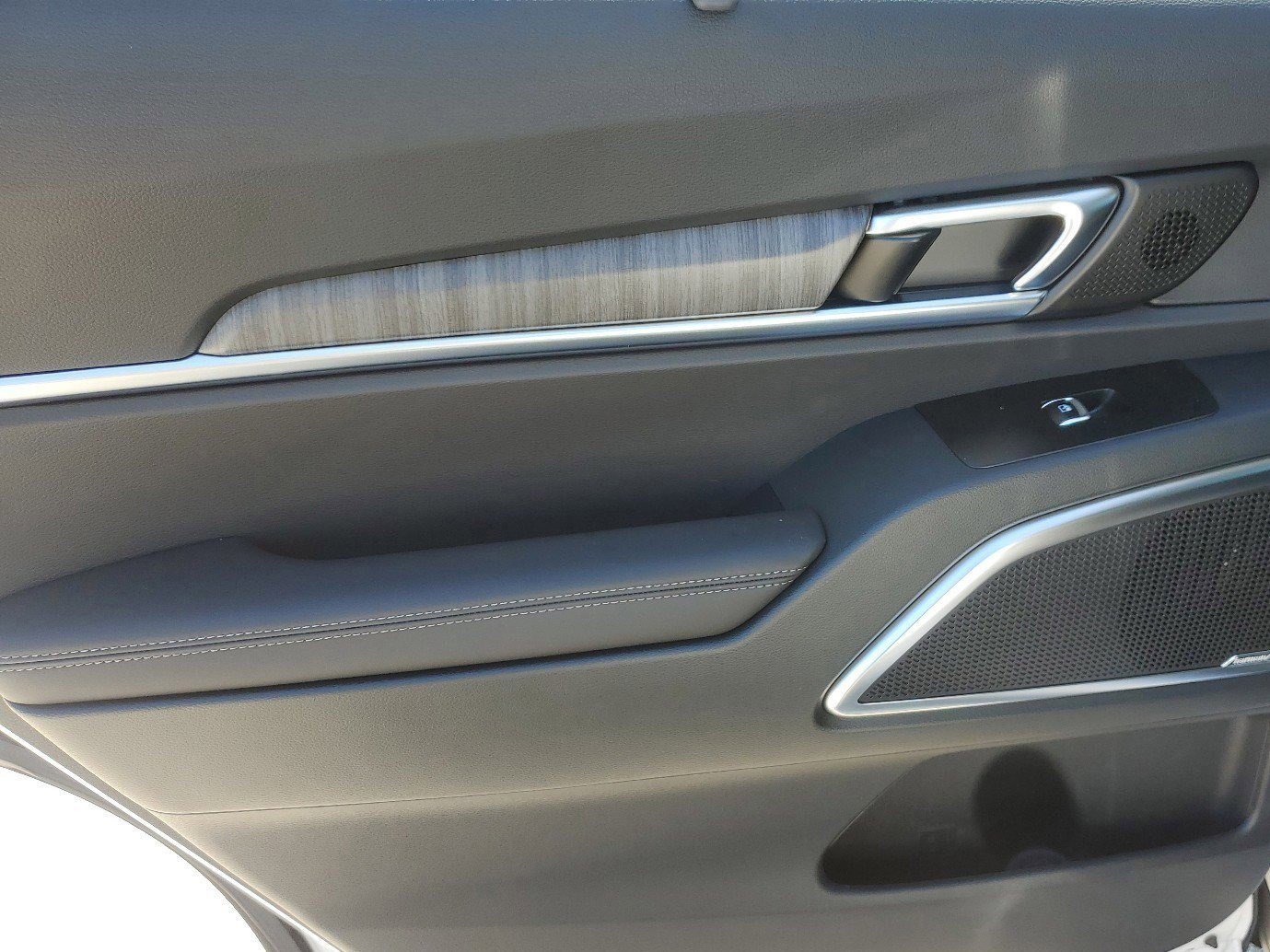 2025 Kia Telluride SX photo 13