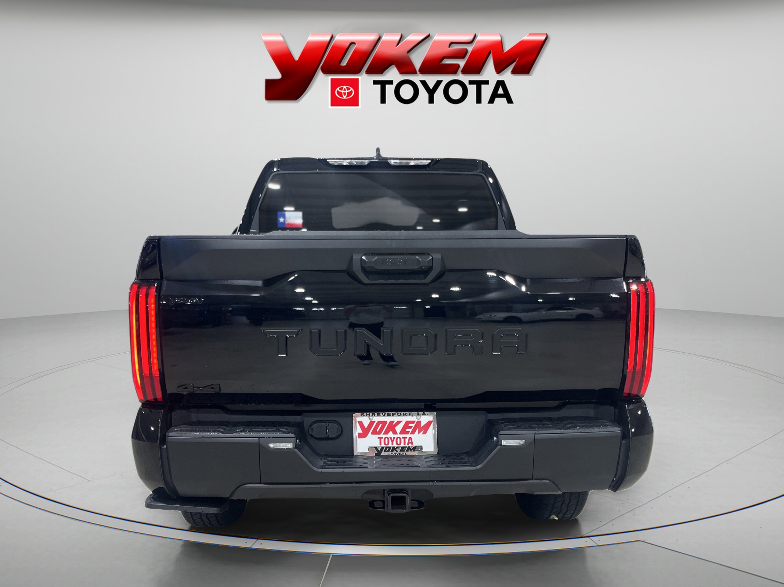 2025 Toyota Tundra SR5 photo 4