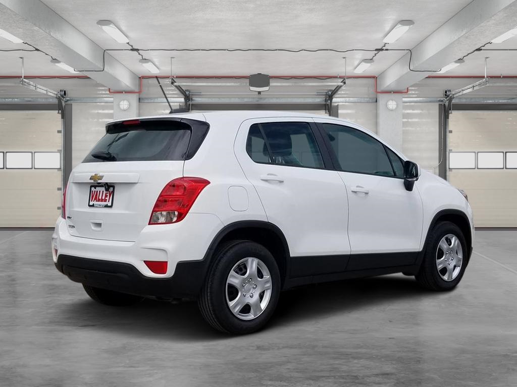 2018 Chevrolet Trax LS photo 7