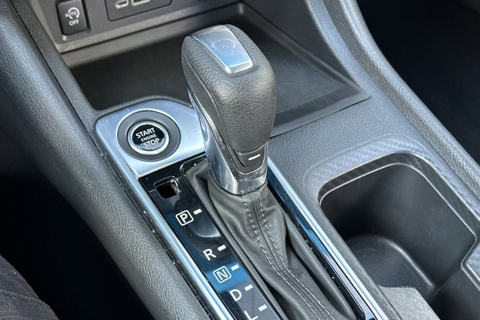 2024 Nissan Sentra SV photo 19