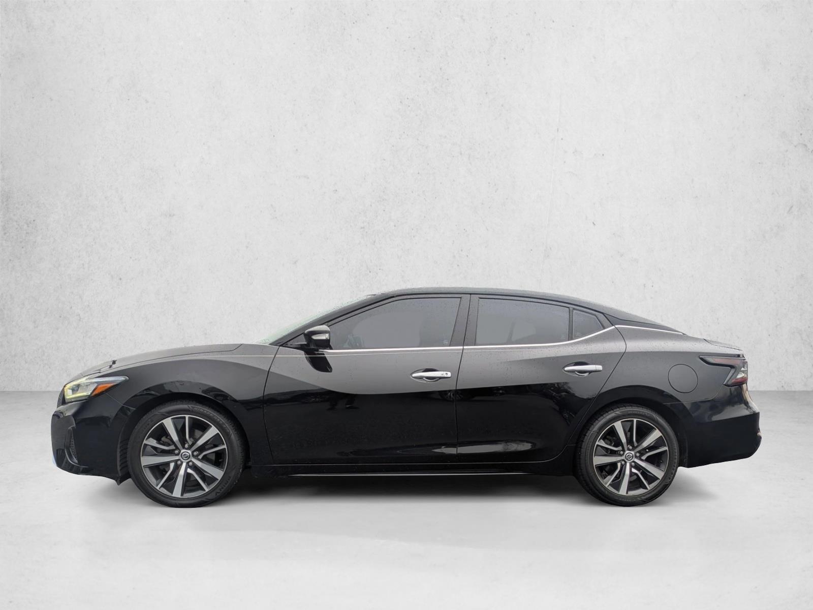 2019 Nissan Maxima SV photo 2