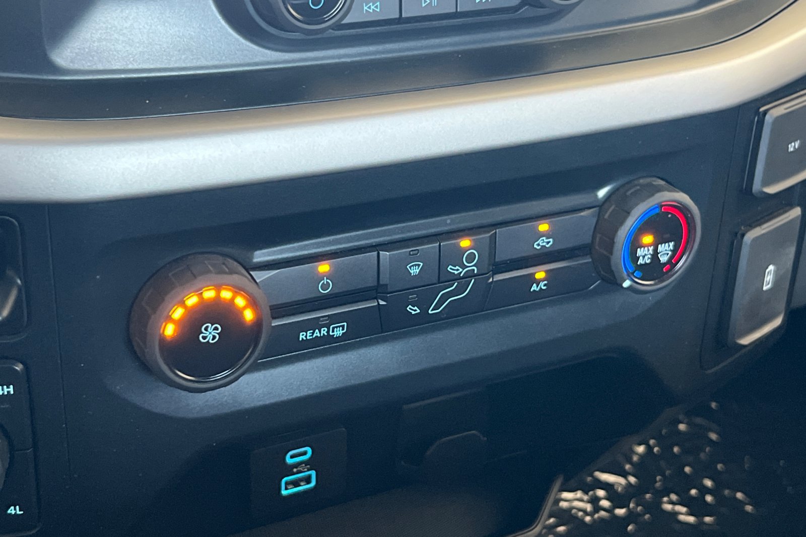 2022 Ford F-150 XLT photo 19