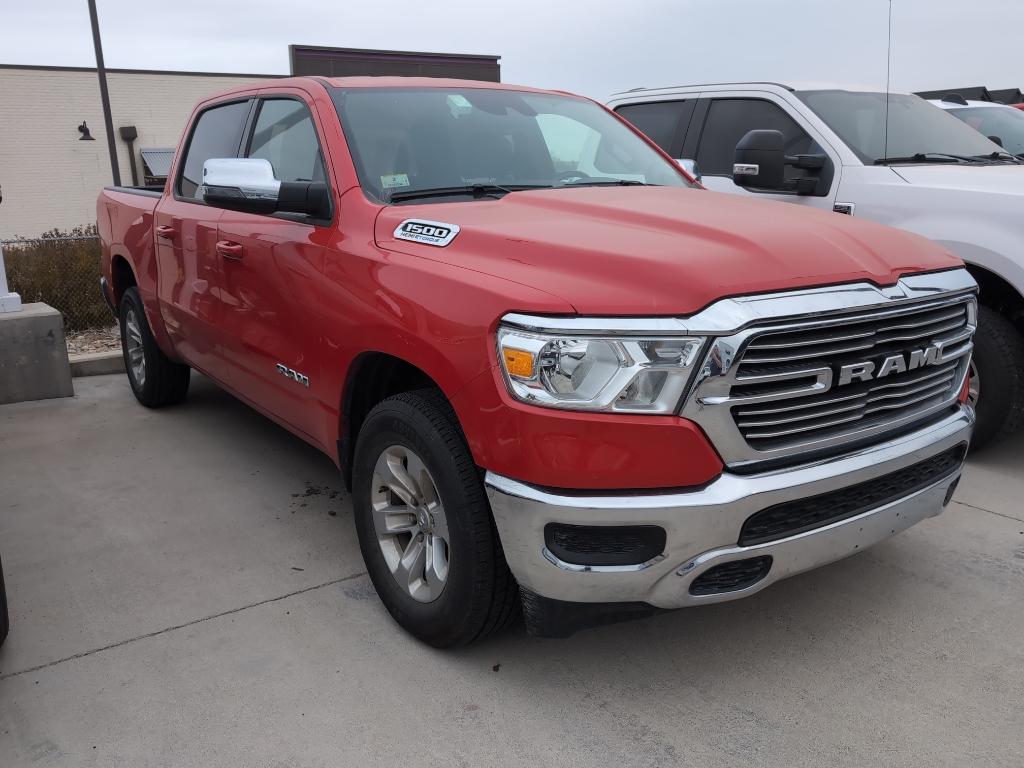 2024 Ram 1500 Laramie photo 3