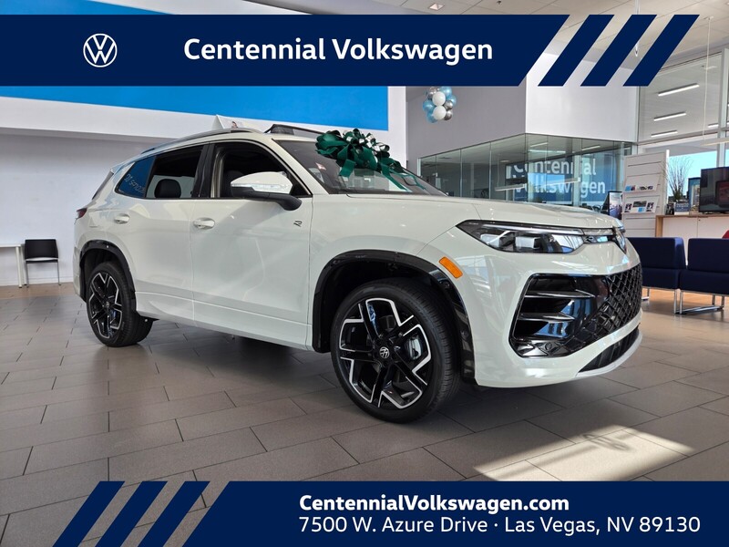 2026 Volkswagen Tiguan SEL R-LINE TURBO's photo