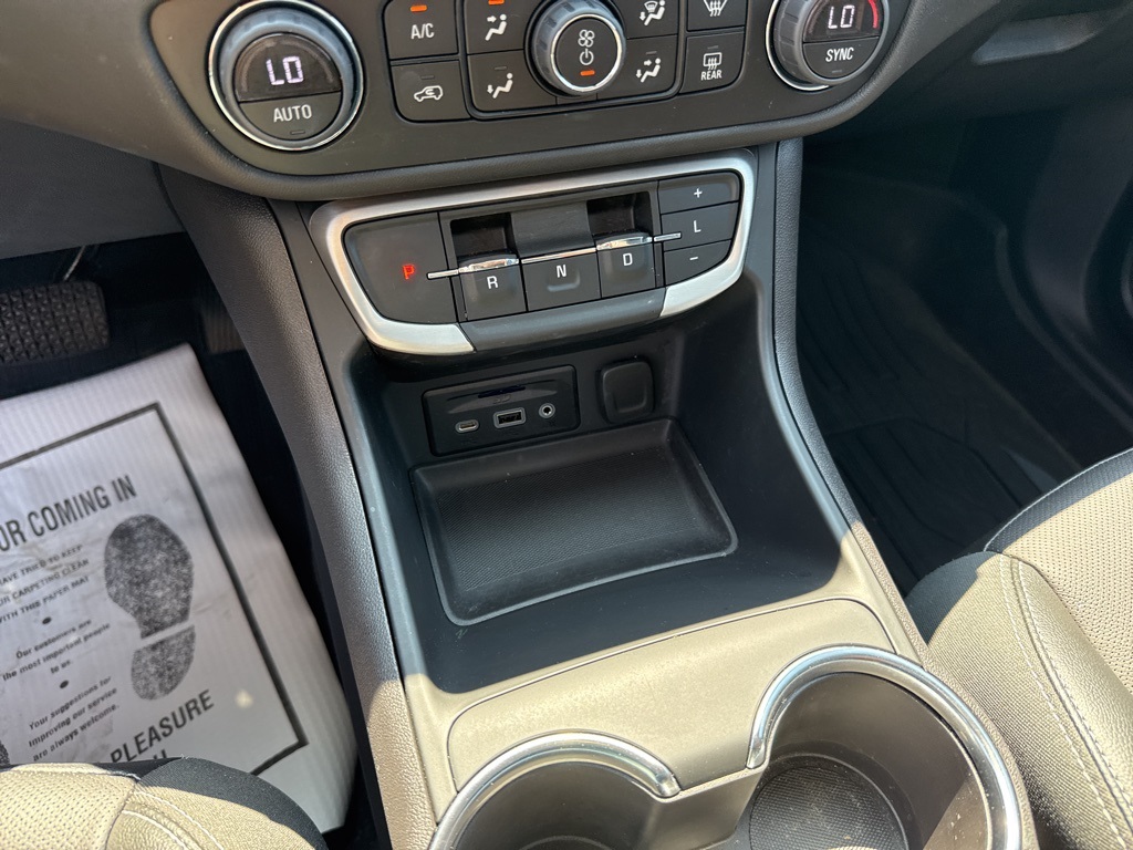 2024 Gmc Terrain SLT photo 23