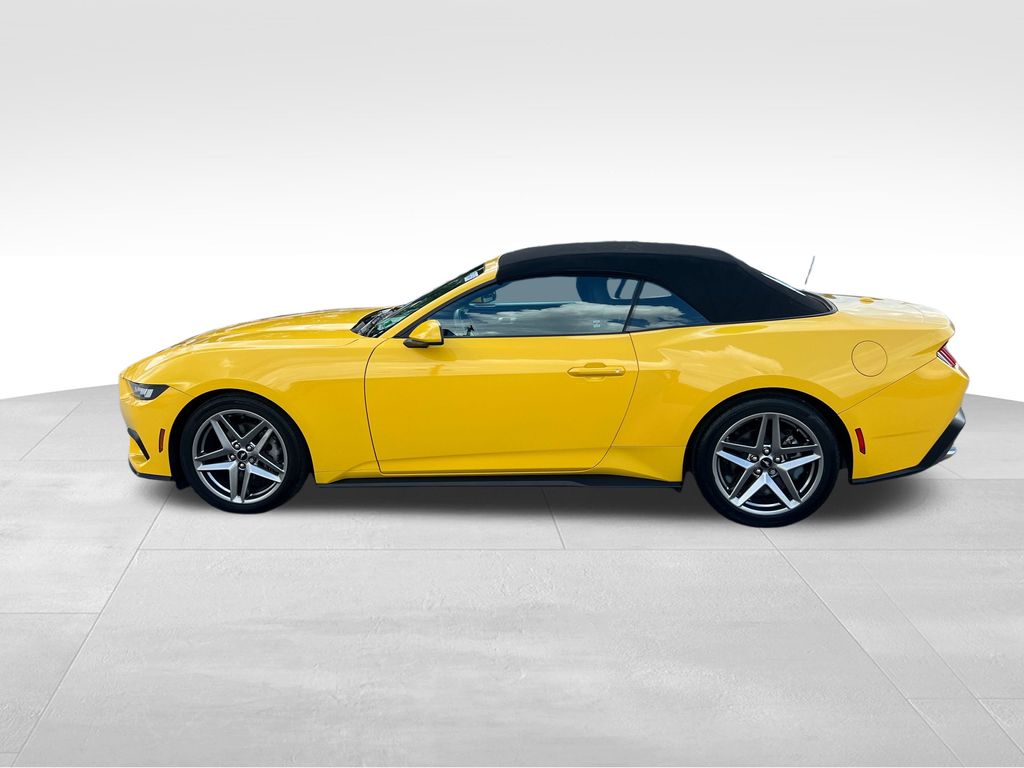 2024 Ford Mustang EcoBoost photo 2
