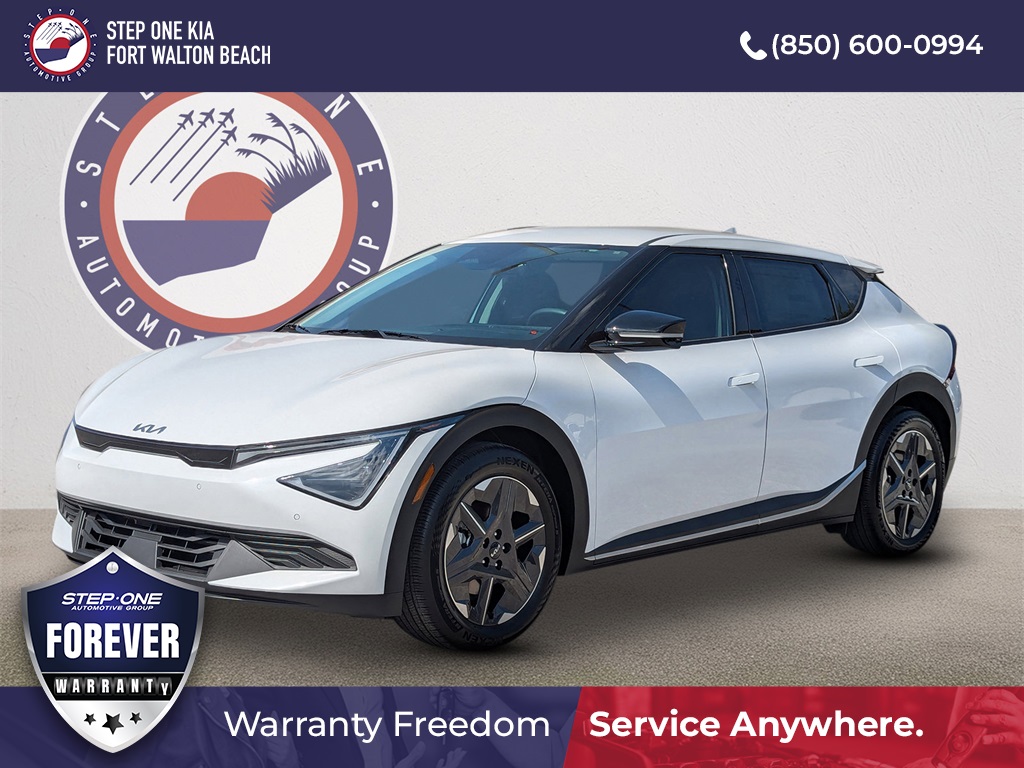 2025 Kia EV6 Light's photo