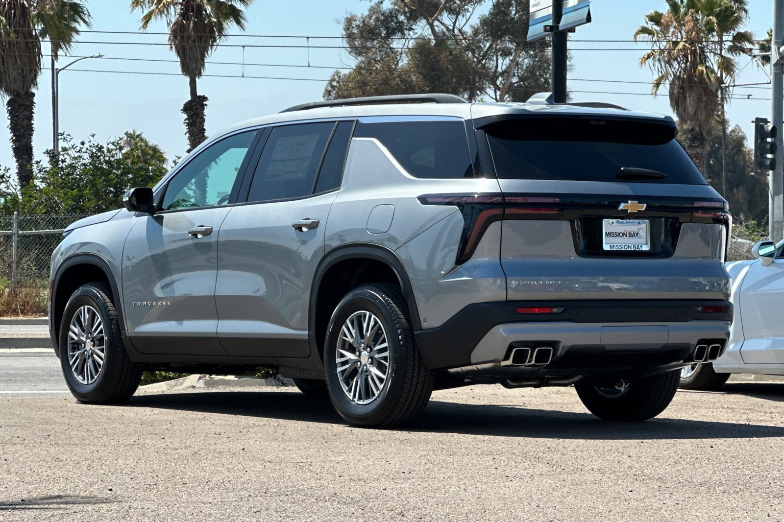 2026 Chevrolet Traverse photo 4