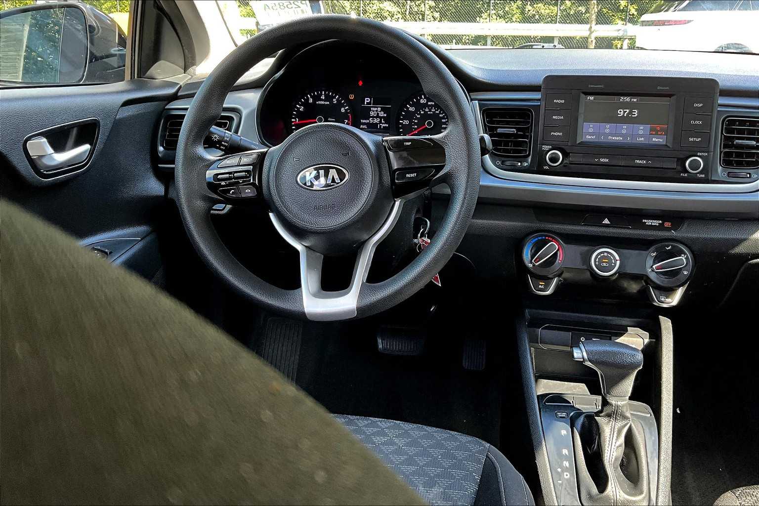 2019 Kia Rio LX photo 17