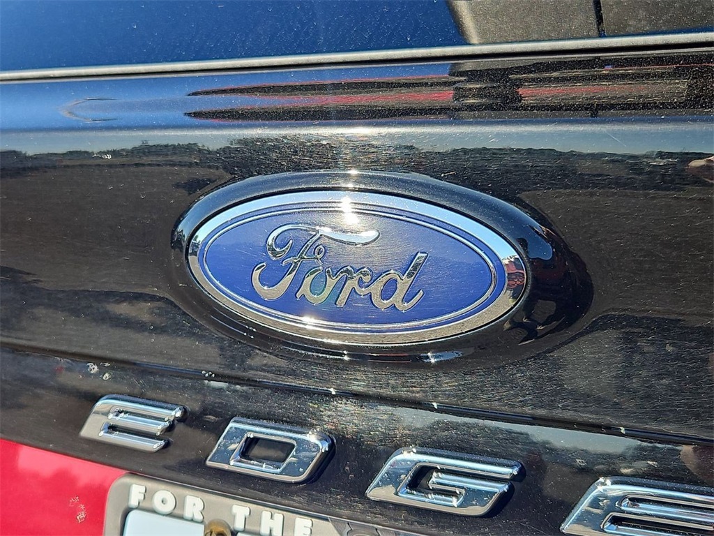 2023 Ford Edge Titanium photo 26