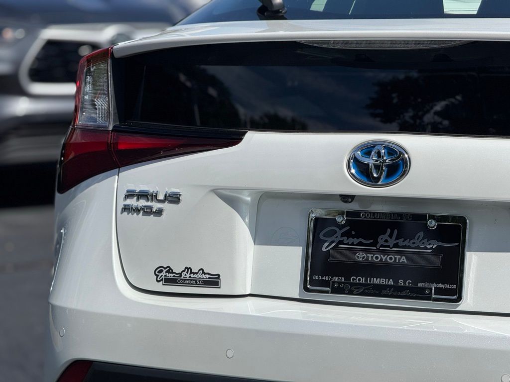 2022 Toyota Prius LE AWD-e photo 11