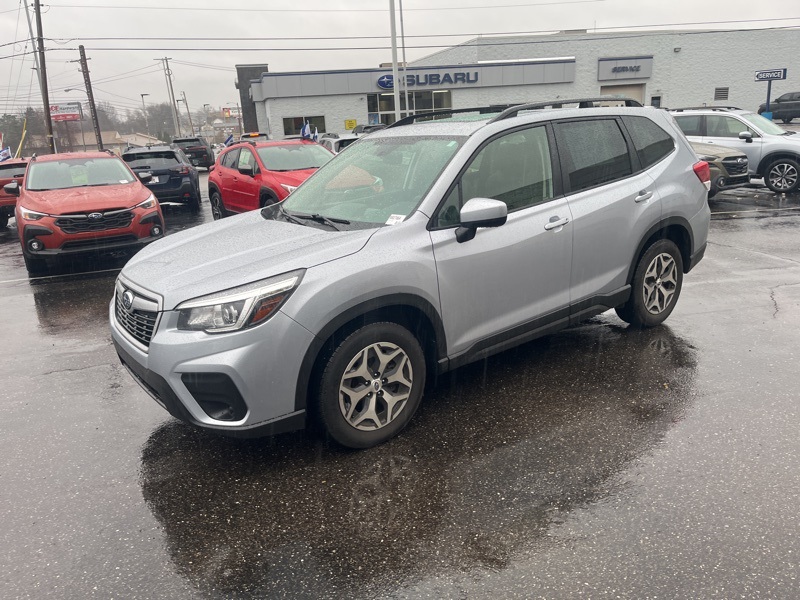 2020 Subaru Forester Premium photo 3