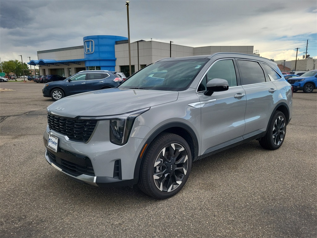 2025 Kia Sorento EX photo 4