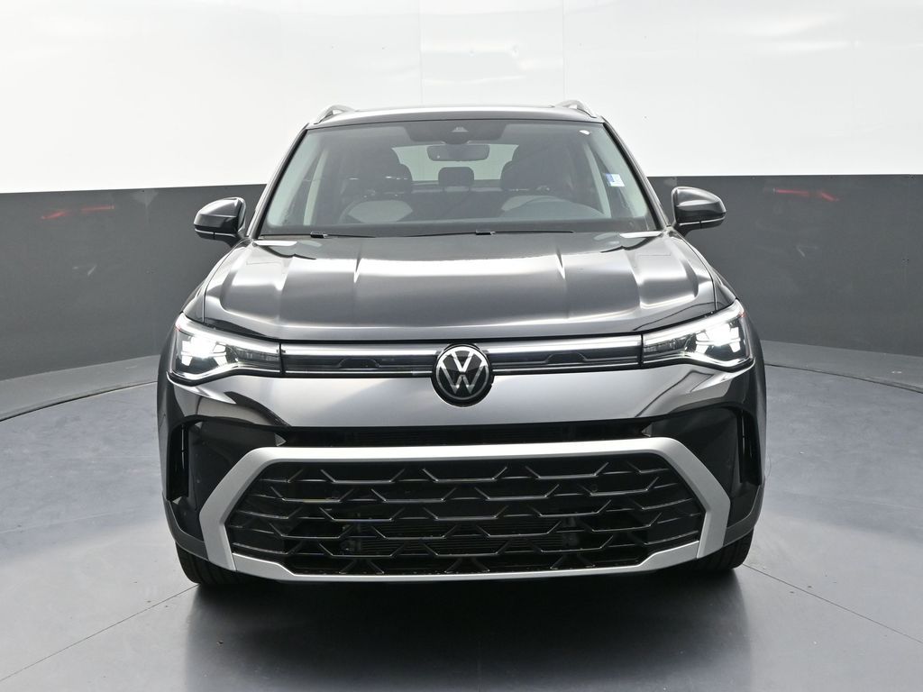 2025 Volkswagen Taos SEL photo 2