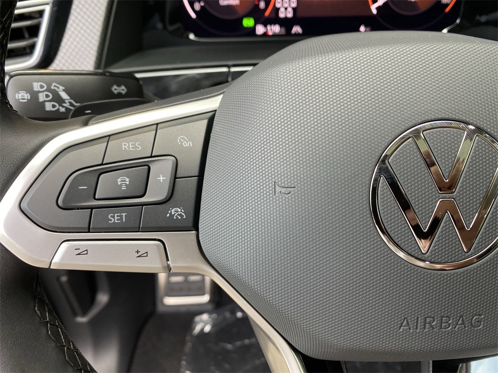 2025 Volkswagen Atlas Peak Edition SE photo 21