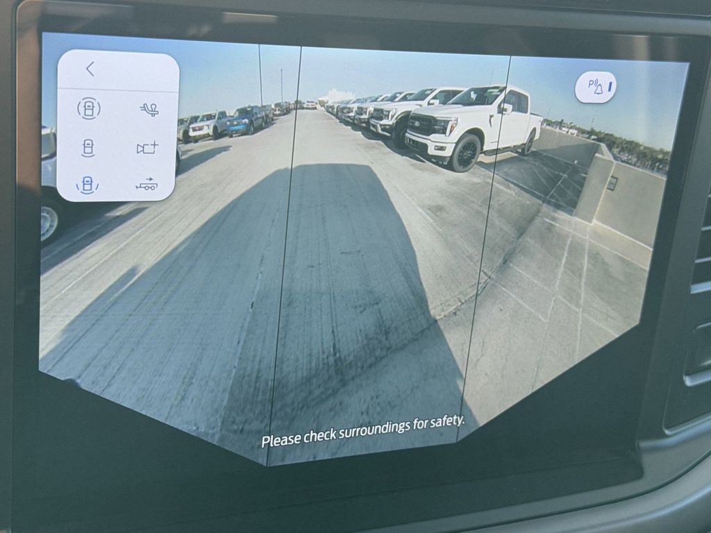 2025 Ford F-150 XLT photo 4