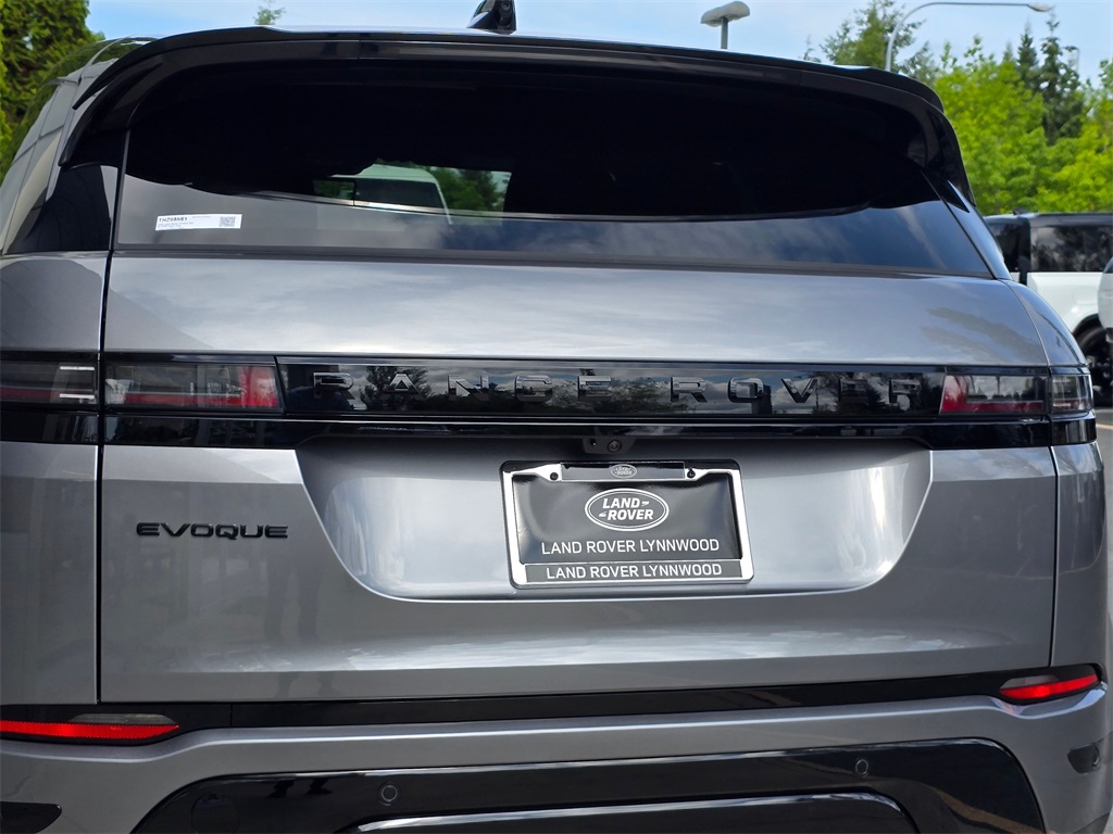 2026 Land Rover Range Rover Evoque Dynamic SE photo 9