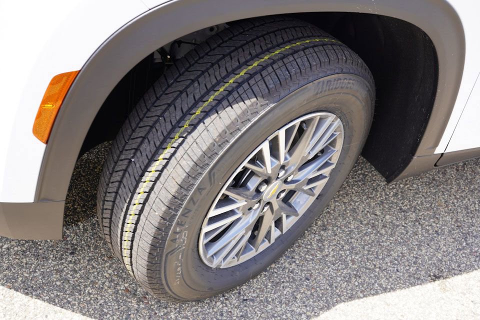 2026 Chevrolet Traverse photo 8
