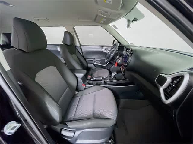 2022 Kia Soul LX photo 22