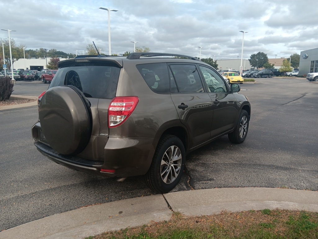 2009 Toyota RAV4 Sport photo 2