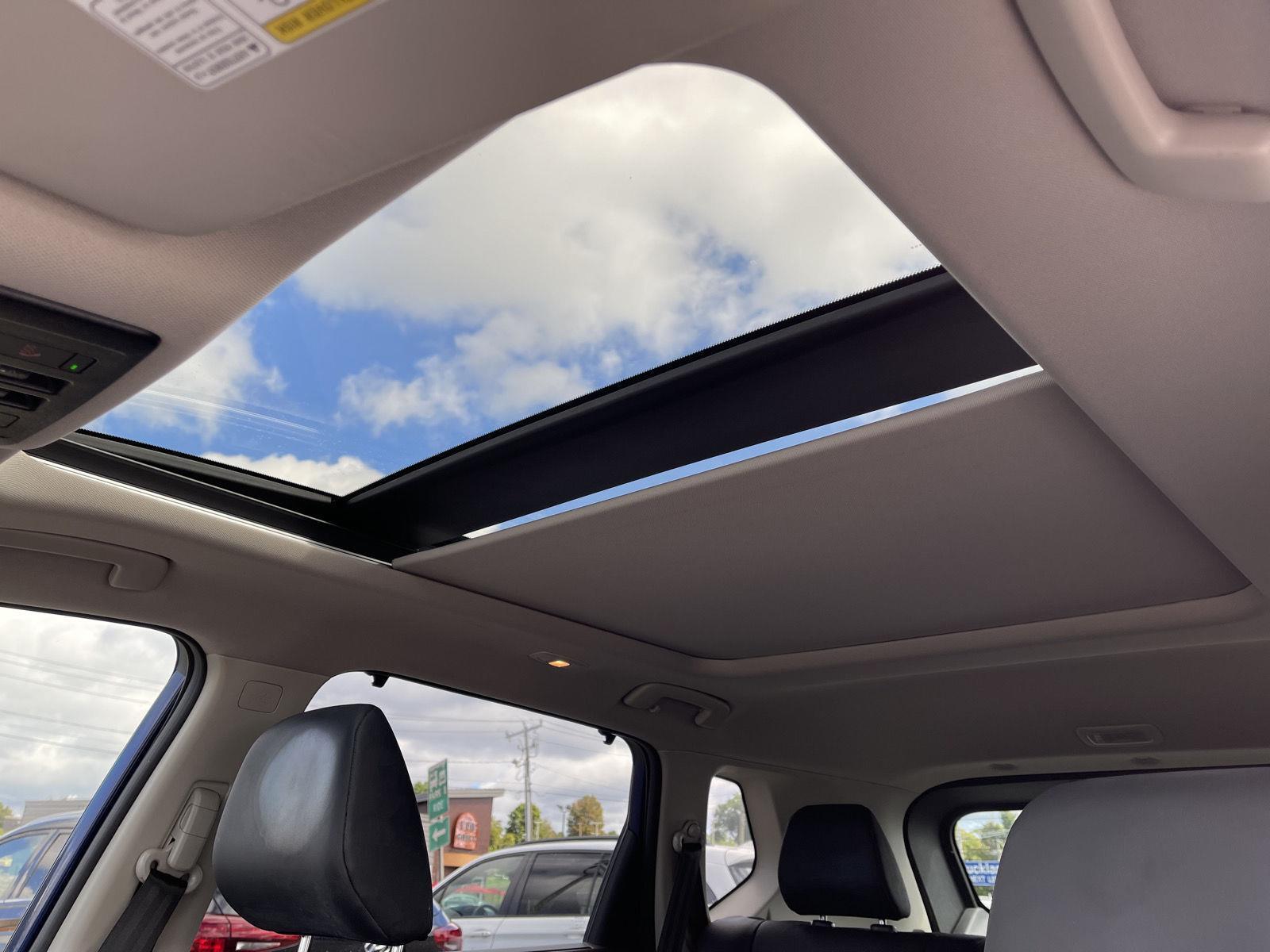 2021 Nissan Rogue SV photo 12
