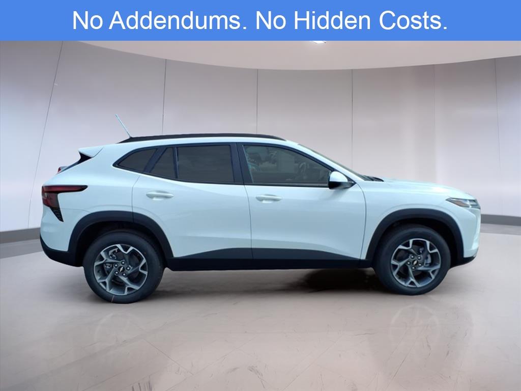 2026 Chevrolet Trax LT photo 6