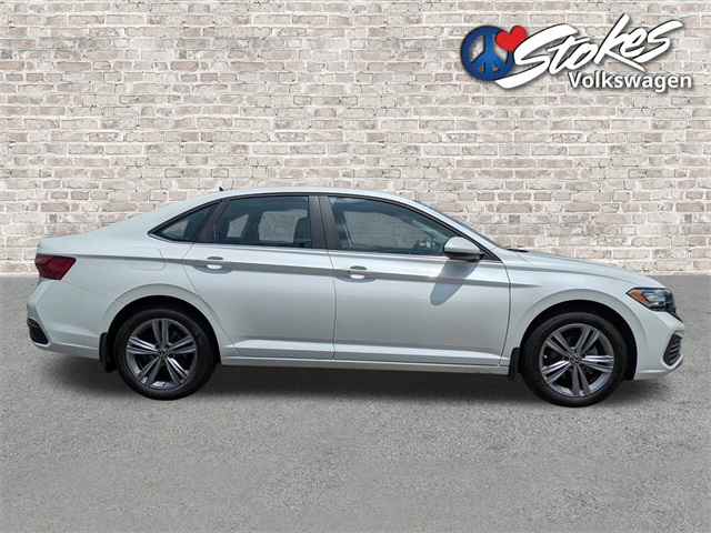 2024 Volkswagen Jetta 1.5T SE photo 3