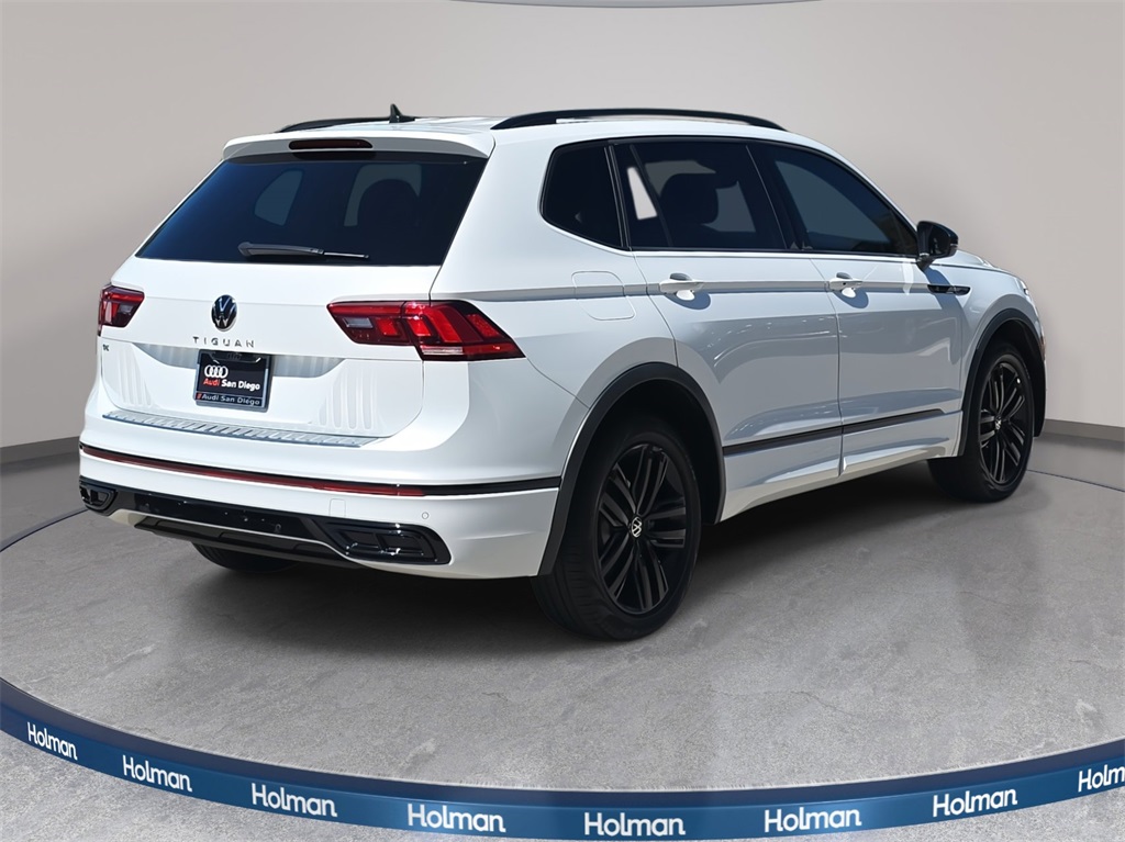 2022 Volkswagen Tiguan SE R-Line Black photo 2