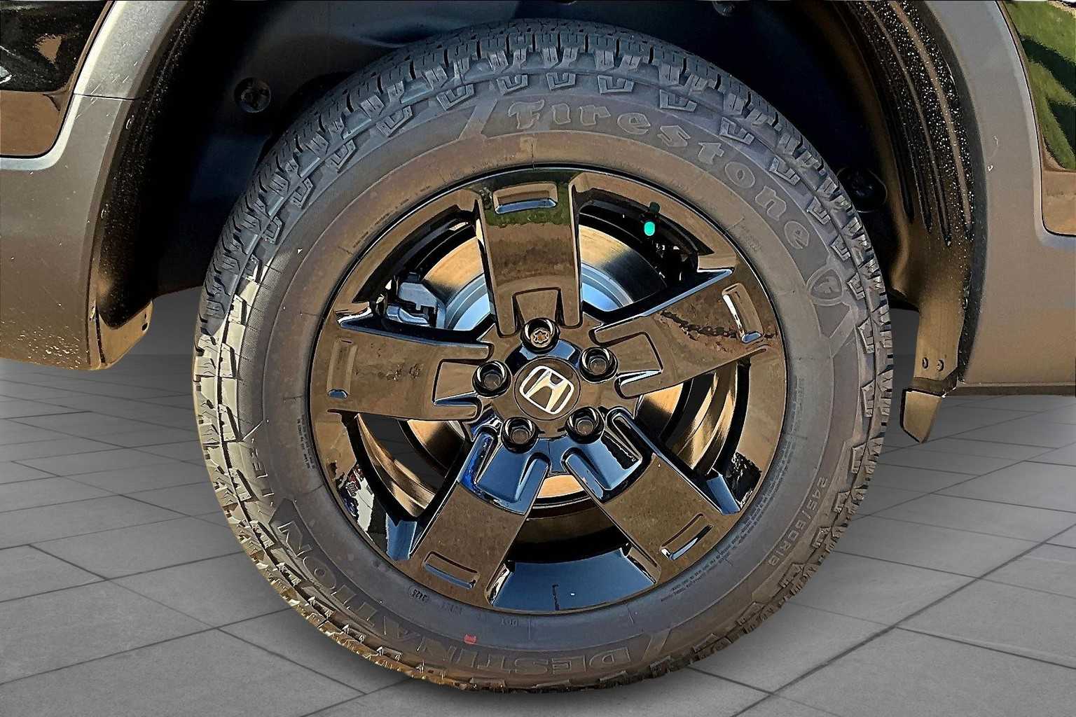 2026 Honda Ridgeline Black Edition photo 11