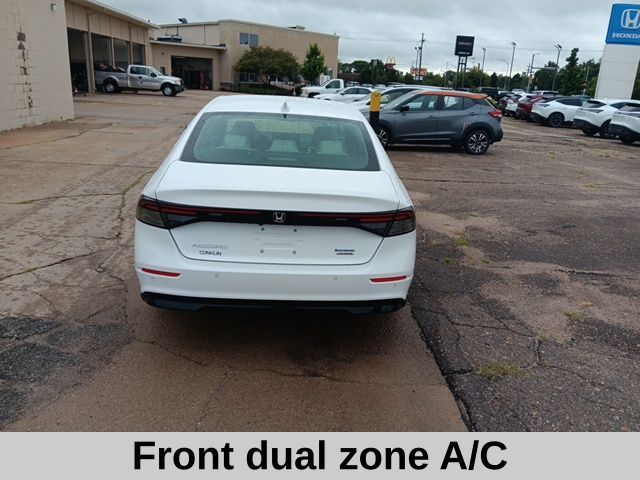 2025 Honda Accord Hybrid Touring photo 4