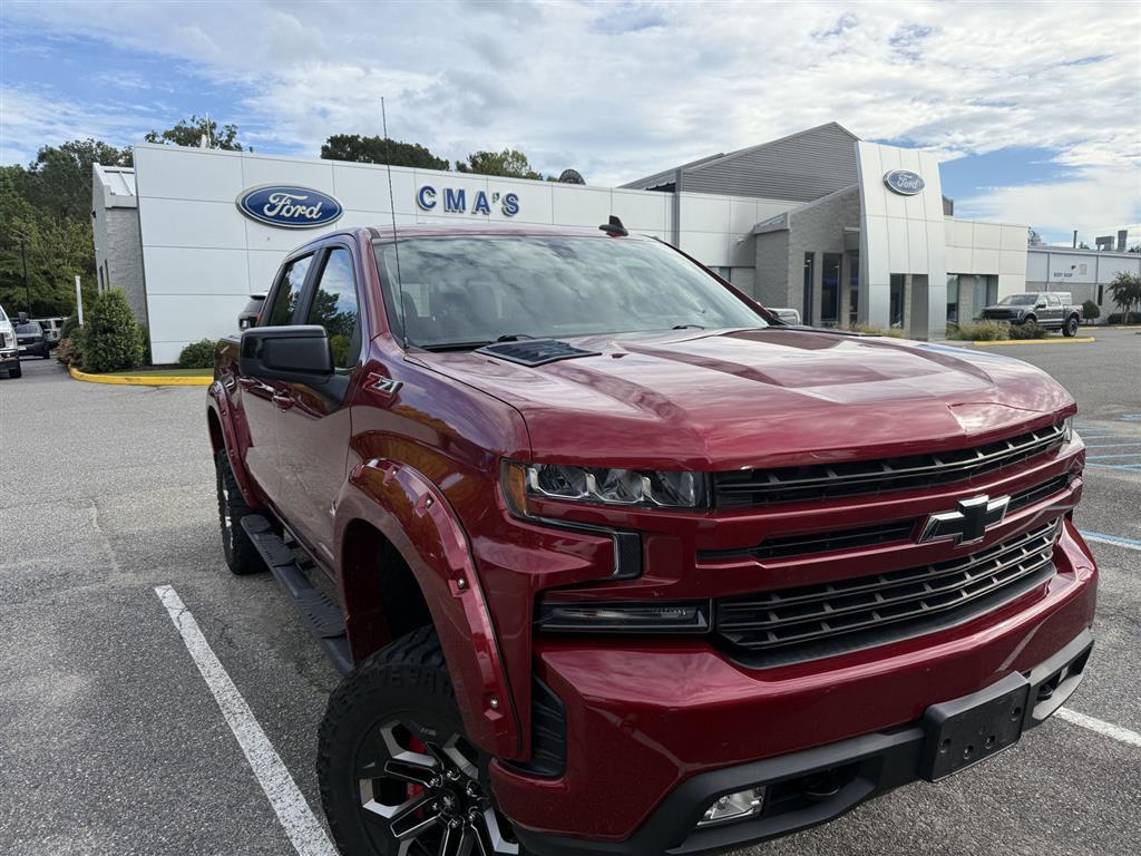 2019 Chevrolet Silverado 1500 RST photo 2