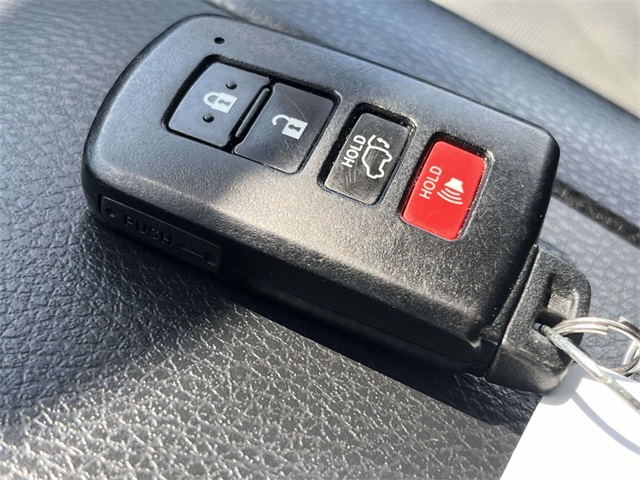 2016 Toyota Highlander Limited photo 35
