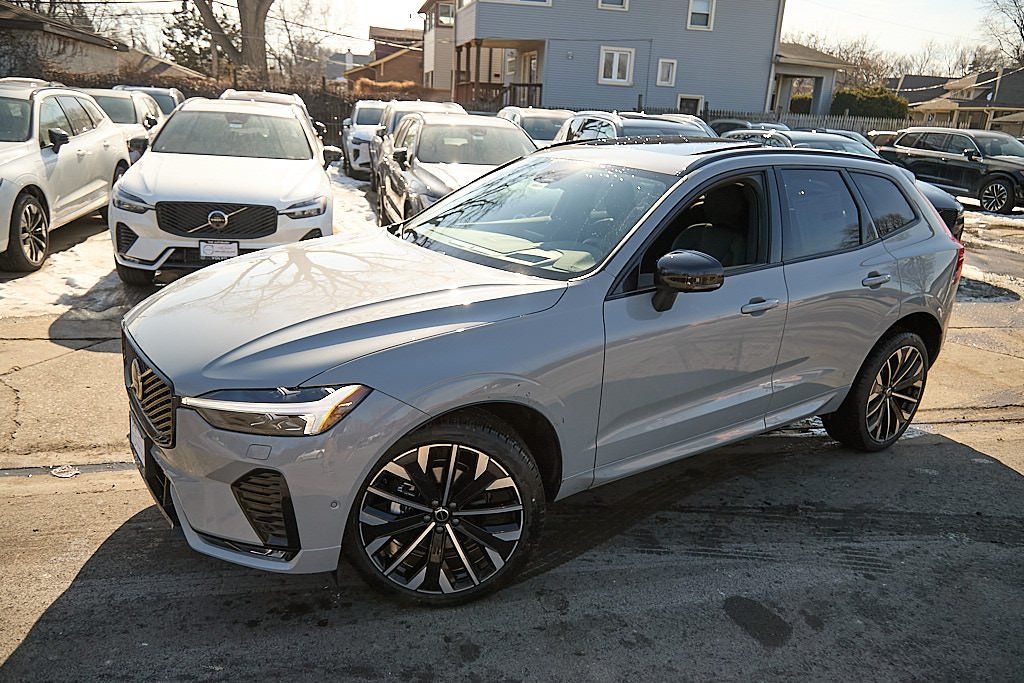 2026 VOLVO XC60 - Image 2