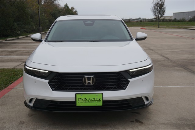 2025 Honda Accord Hybrid EX-L photo 2