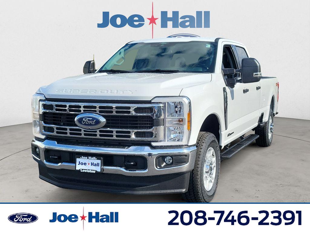 2025 Ford F-350 Super Duty XLT's photo