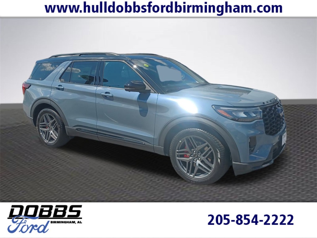 2025 Ford Explorer ST's photo