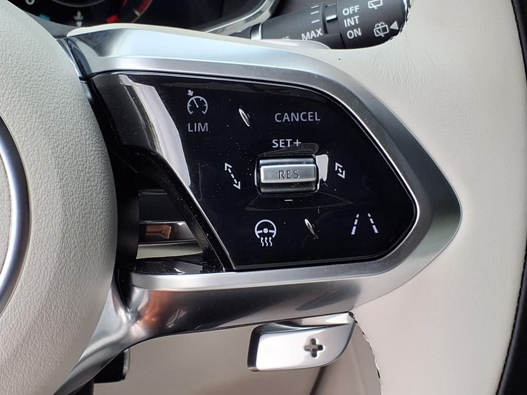 2026 Jaguar F-PACE P250 R-Dynamic S photo 12