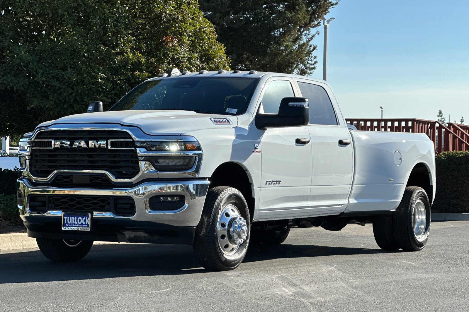 2026 Ram 3500 Big Horn photo 8