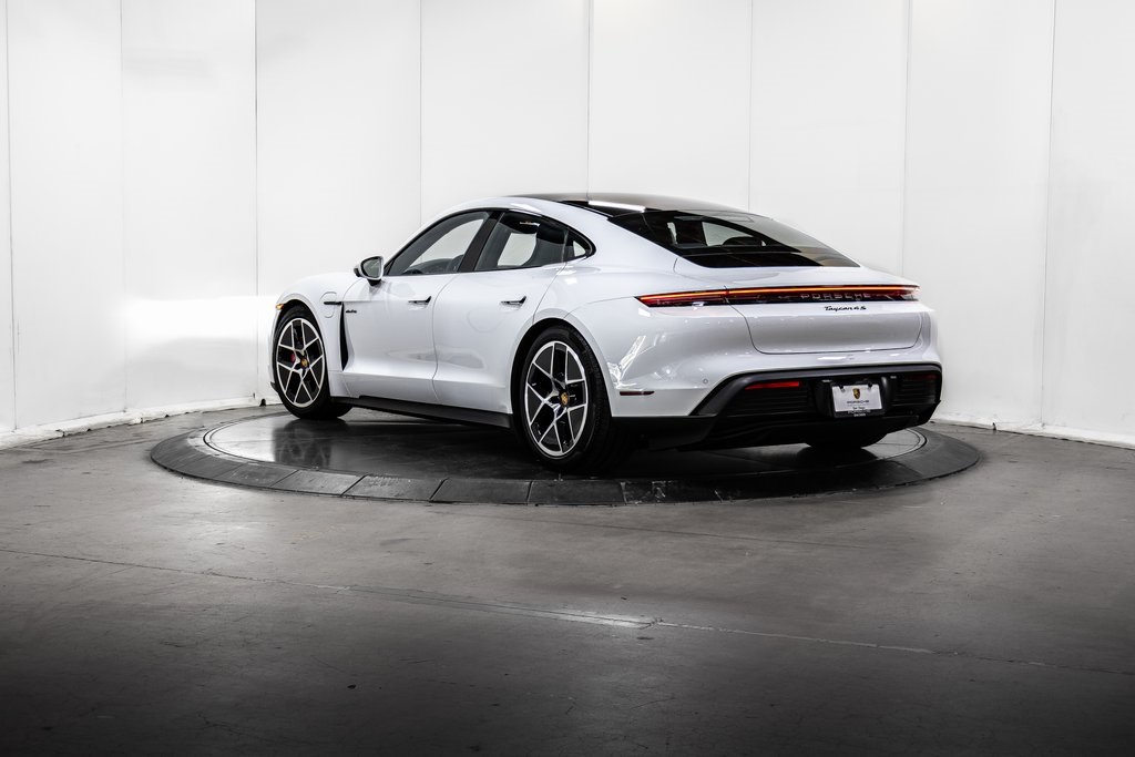2025 Porsche Taycan 4S photo 3