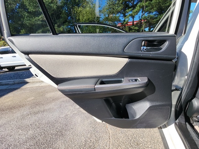 2016 Subaru Crosstrek 2.0i Premium photo 14