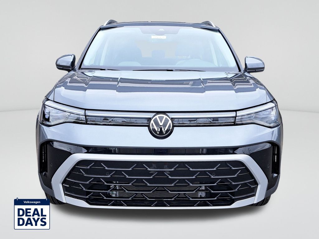 2025 Volkswagen Taos SEL photo 2