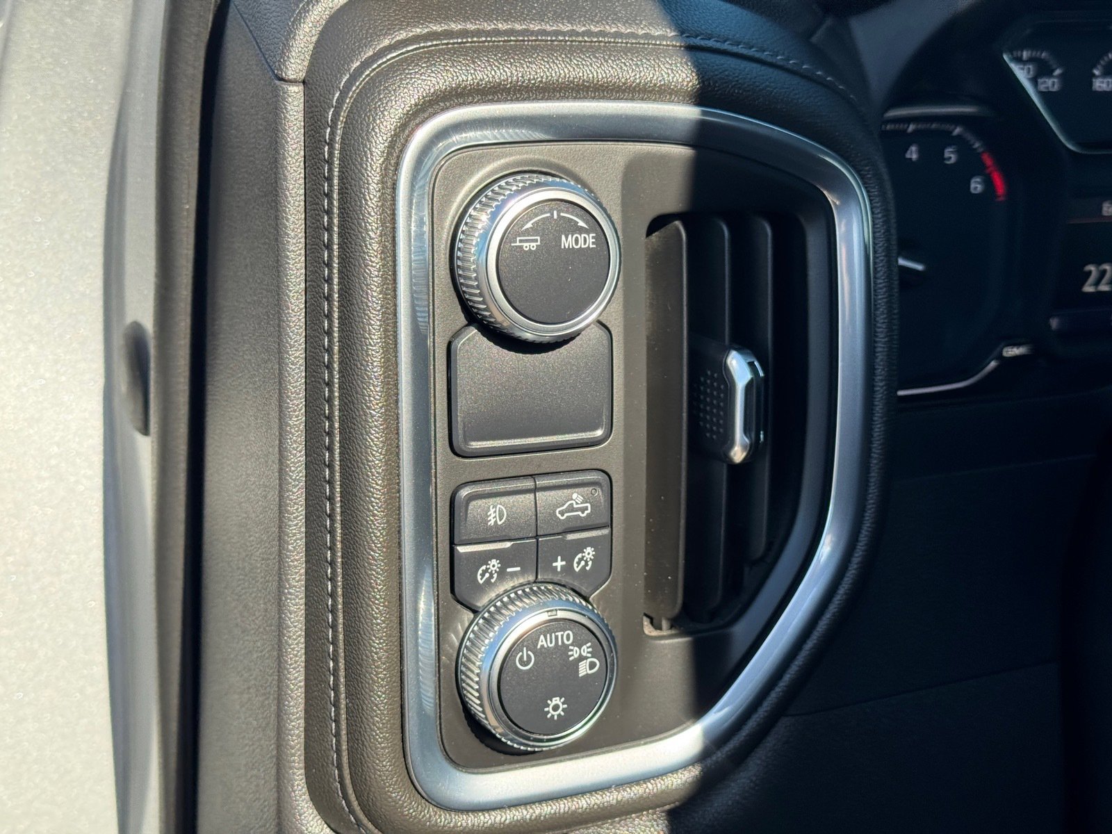 2022 Gmc Sierra 1500 Limited Elevation photo 17
