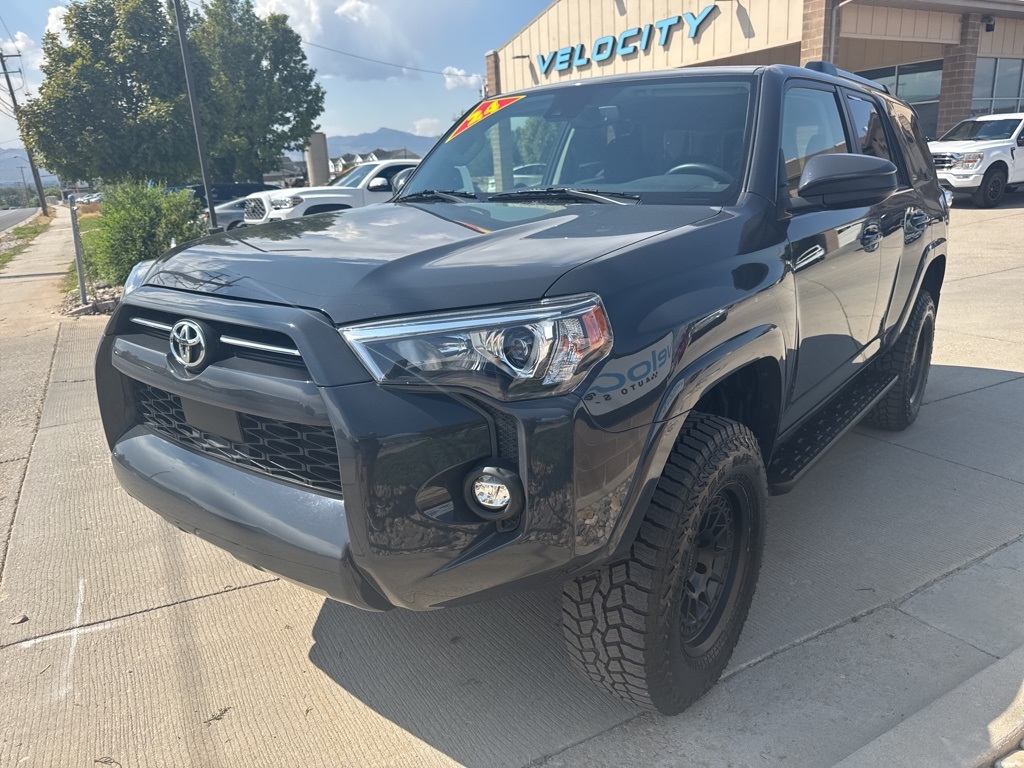 2024 Toyota 4Runner SR5 photo 2