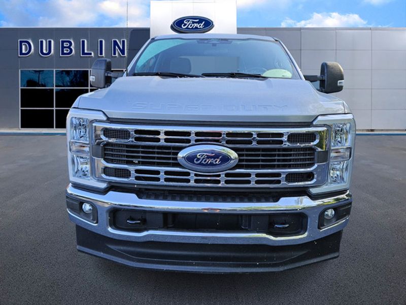 2024 Ford F-250 XLT photo 2