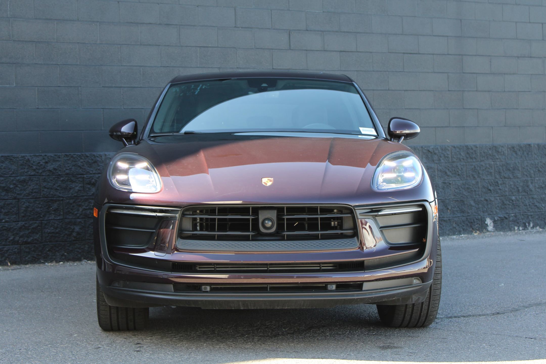 2024 Porsche Macan T photo 6